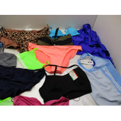 86 maillots haut ou bas a 0.50€