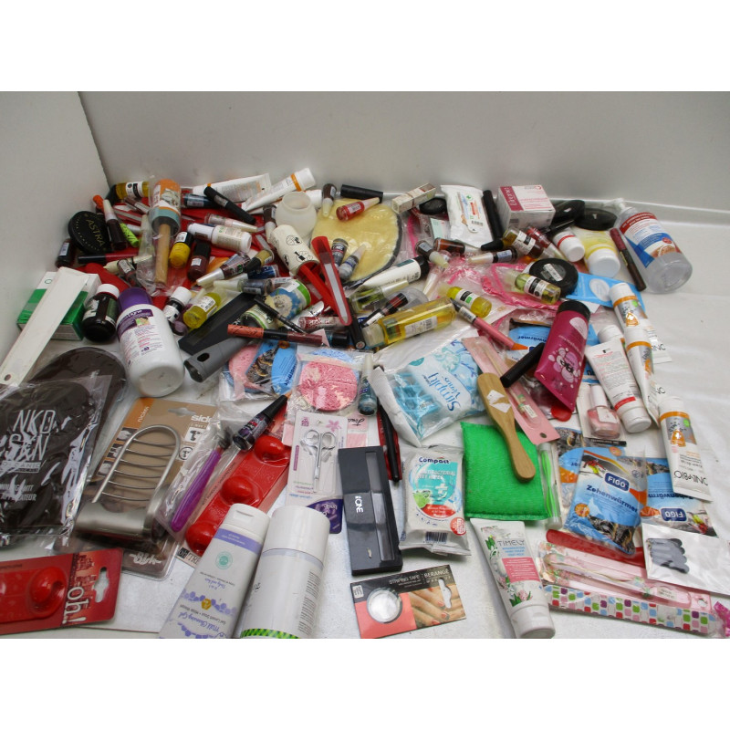 172 cosmetiques a 0.35€