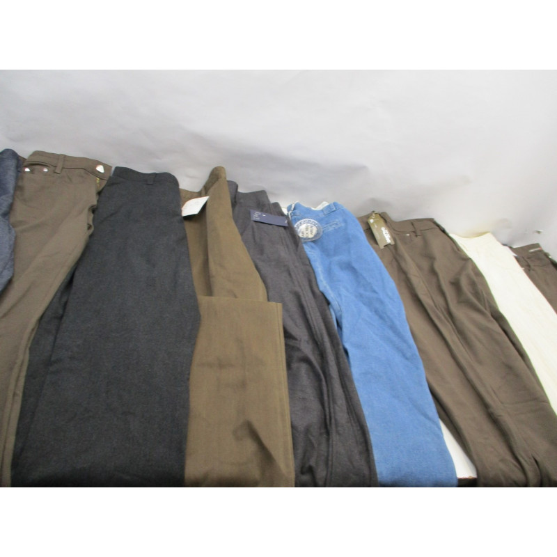 40 PANTALONS A 1€