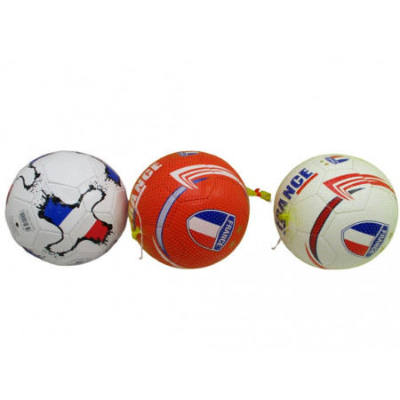 3 ballons de foot Ø25cm  a 7€