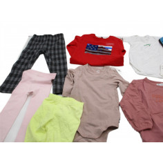 85 vetements enfants neuf a 1€