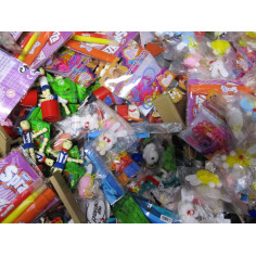 50 PETITS JOUETS MELANGES