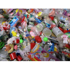 50 PETITS JOUETS MELANGES