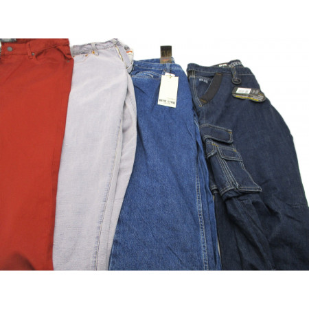 30 PANTALONS A 1.50€