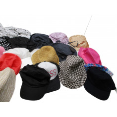 86 CASQUETTES ET CHAPEAUX