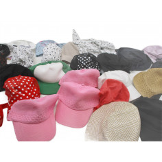 86 CASQUETTES ET CHAPEAUX