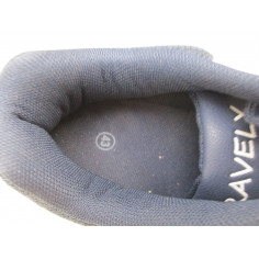 Chaussure pointure 43