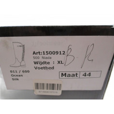 Chaussure pointure 44