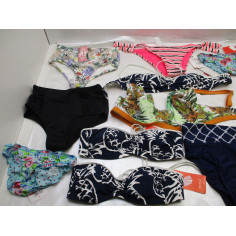40  Maillots de bain haut ou bas