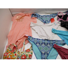 38 Maillots de bain haut ou bas