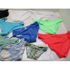 38 Maillots de bain haut ou bas