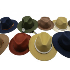 15 Chapeaux