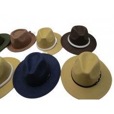 15 Chapeaux