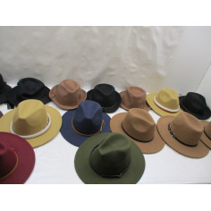 15 Chapeaux