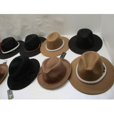 20 Chapeaux