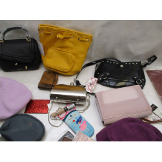 Palette 700 articles bazar a 0.22€