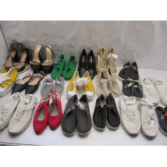 20 Paires de chaussures
