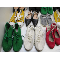 20 Paires de chaussures