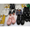 21 Paires de chaussures