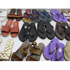 38 Paires de tongs