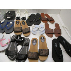 71 Paires de tongs