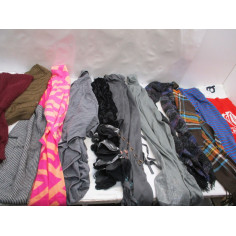 24 Echarpes a 1€