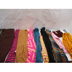 26 Echarpes a 1€