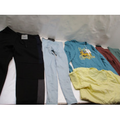 48 Vetements femme neuf