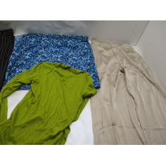 48 Vetements femme neuf