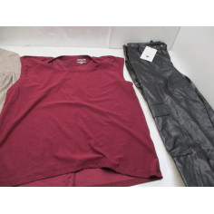 32 vetements femme neuf