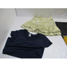 32 vetements femme neuf