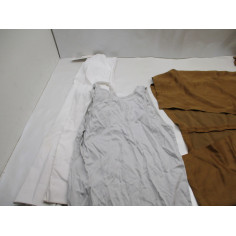 52 Vetements femme neuf