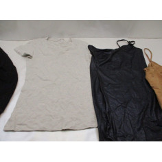 62 Vetements femme neuf
