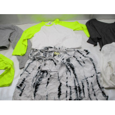 70 Vetements femme neuf