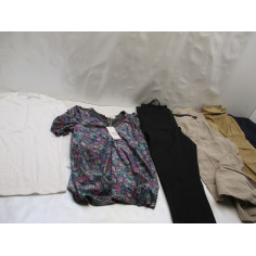46 Vetements femme neuf