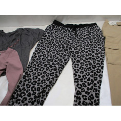 46 Vetements femme neuf