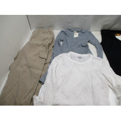 46 Vetements femme neuf