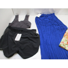 37 Vetements femme neuf