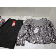 37 Vetements femme neuf
