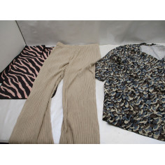 52 Vetements femme neuf