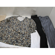 52 Vetements femme neuf