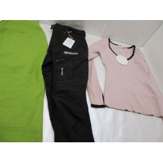 52 Vetements femme neuf