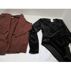 52 Vetements femme neuf