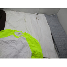53 Vetements femme neuf
