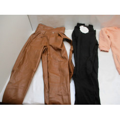 85 Vêtements femme neuf