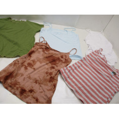 85 Vêtements femme neuf