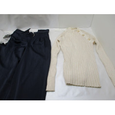85 Vêtements femme neuf
