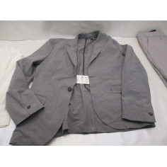 85 Vêtements femme neuf