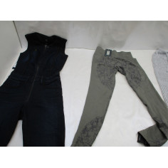 85 Vêtements femme neuf