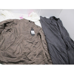 64 Vetements femme neuf